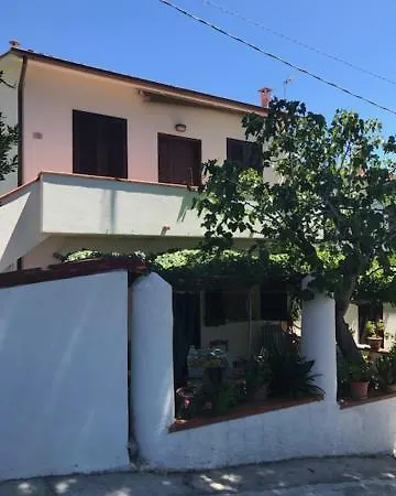 Casa Tina Apartman *